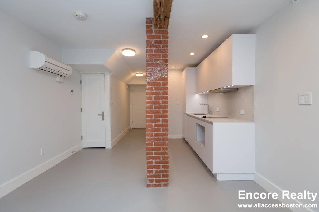 Apartment for rent at 461 Massachusetts Ave #D, Boston, MA 02116