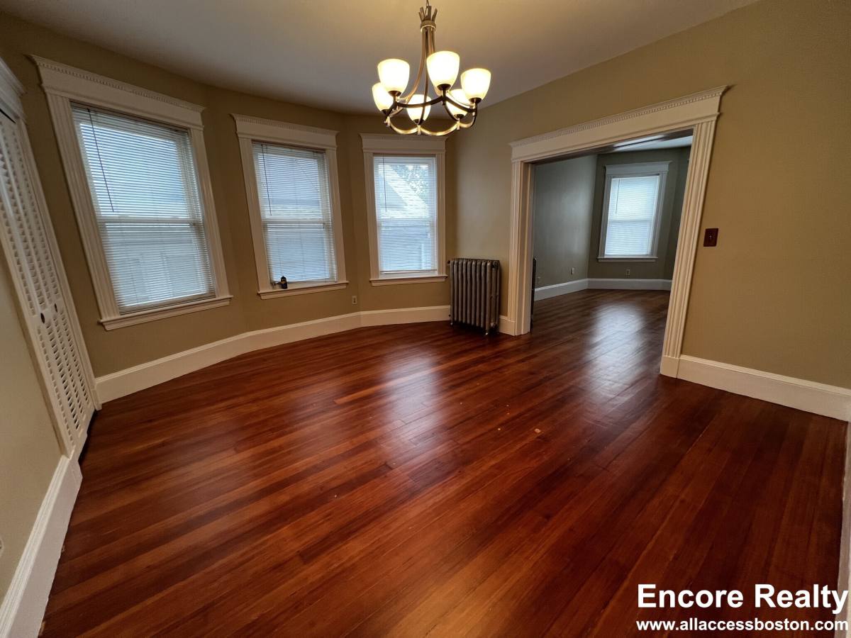 Apartment for rent at 759 Boylston St #8, Chestnut Hill, MA 02467