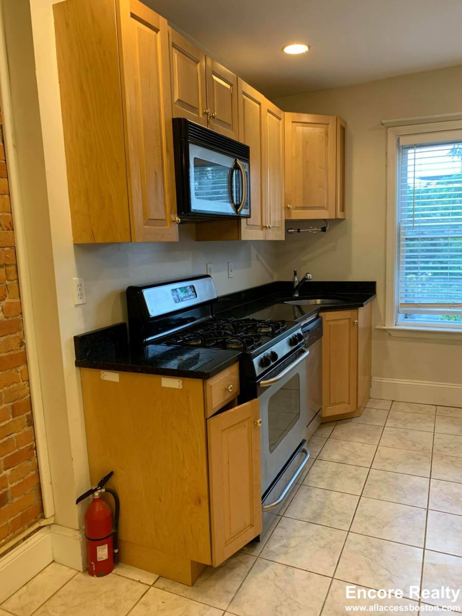 Apartment for rent at 23 Aspinwall Ave #10, Brookline, MA 02446