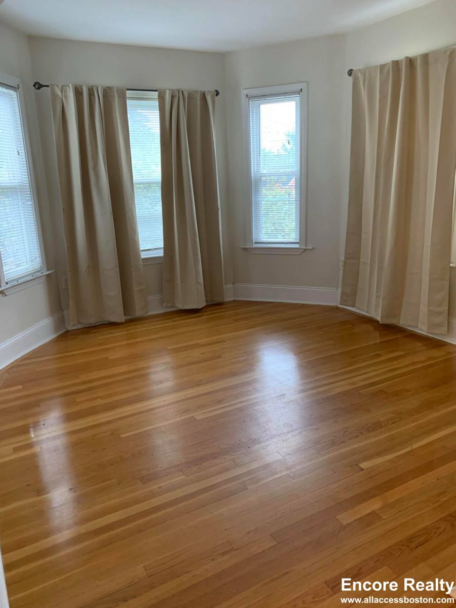 Apartment for rent at 23 Aspinwall Ave #10, Brookline, MA 02446