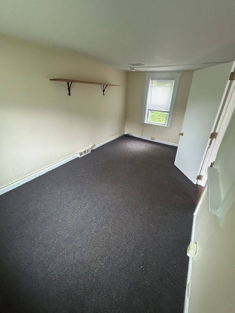 Apartment for rent at 79 Chase St, Burlington, VT 05401