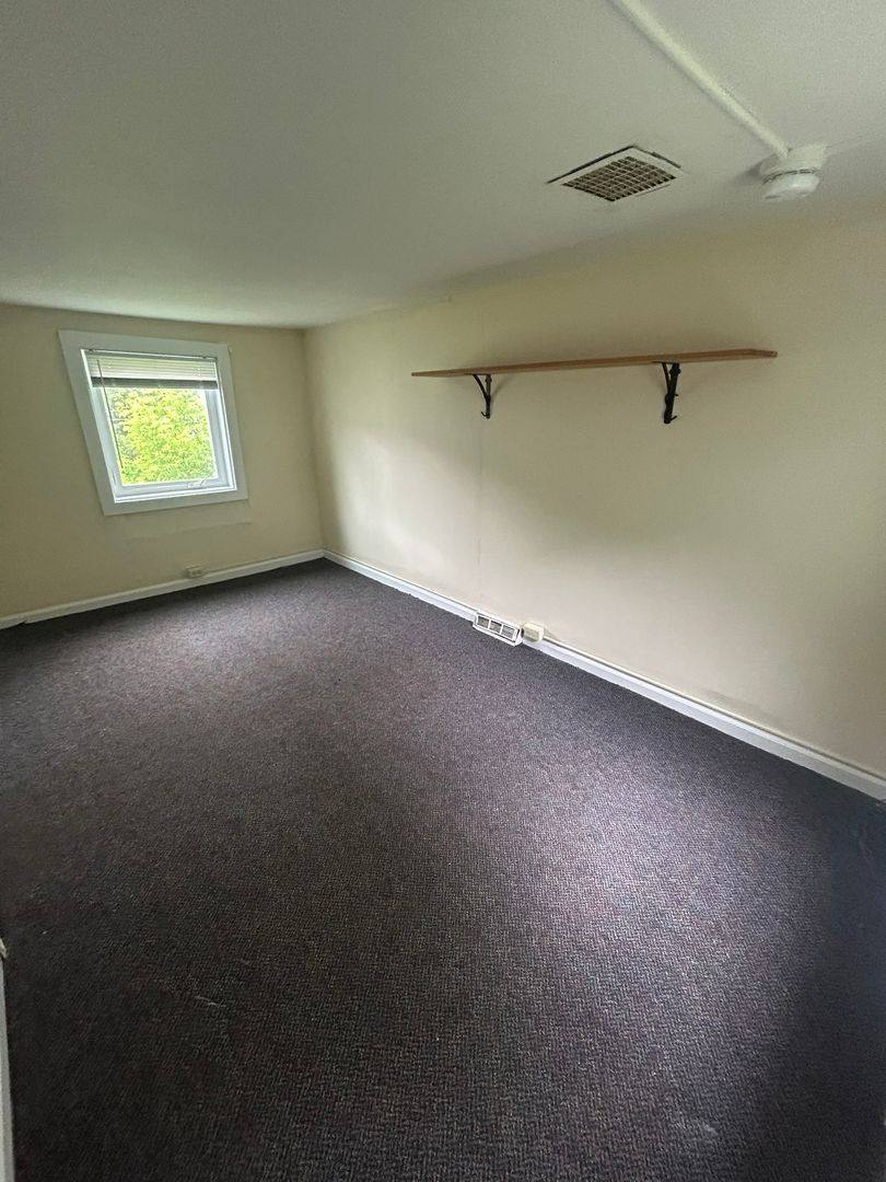 Apartment for rent at 79 Chase St, Burlington, VT 05401