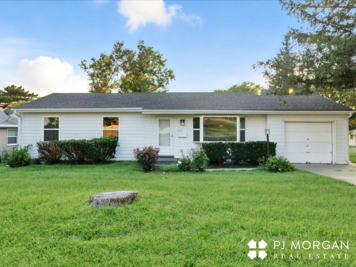 House for rent at 1418 N 76th St, Omaha, NE 68114