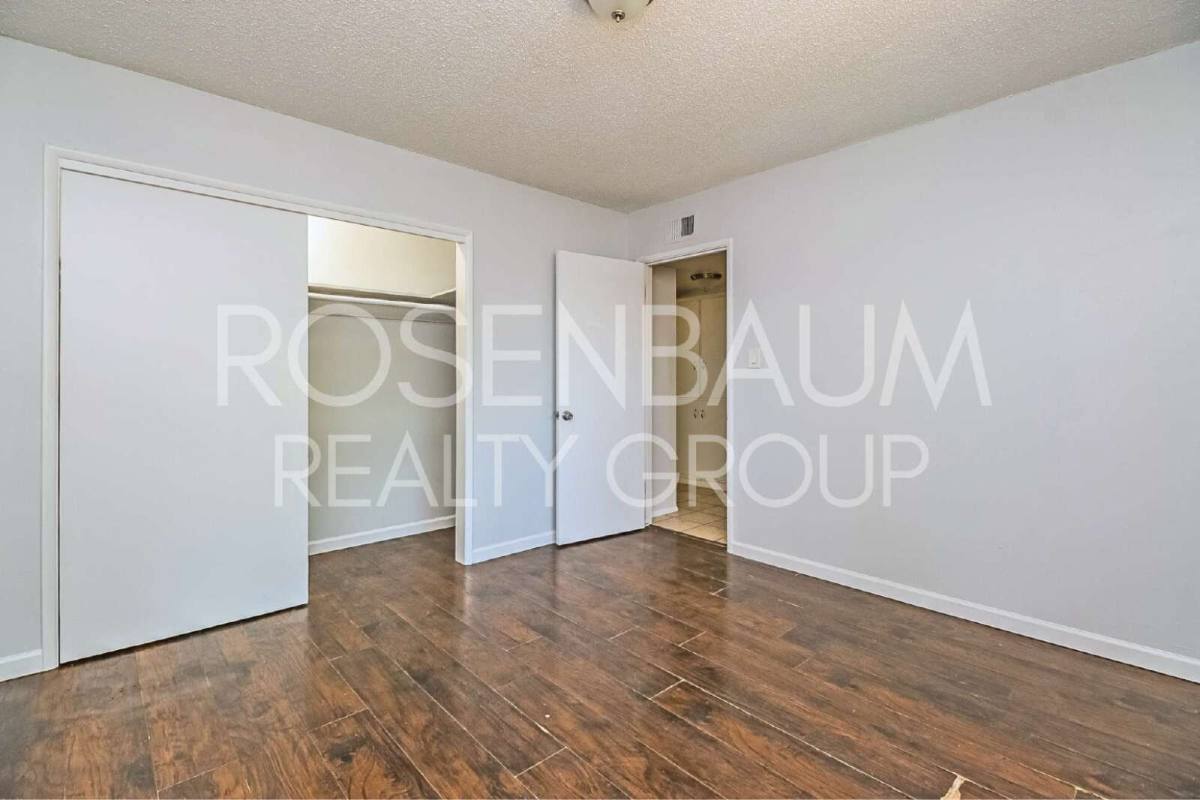 Apartment for rent at 555 W Rio Salado Parkway #202, Mesa, AZ 85201