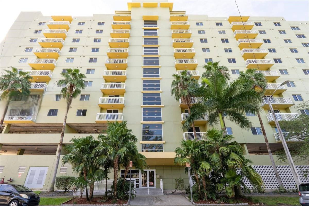 Apartment for rent at 816 NW 11th St, Miami, FL 33136