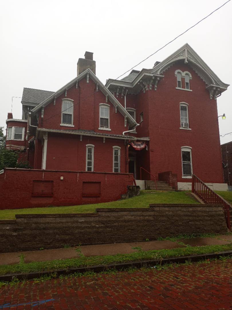 Apartment for rent at 127 Dawes Ave #CHESTNUT&COGNAC-A VI, Akron, OH 44302