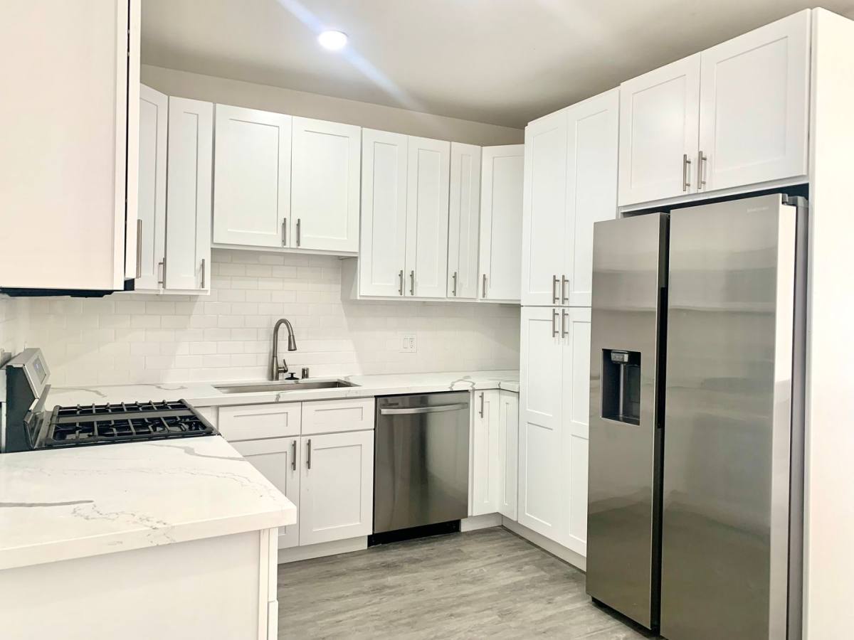 Apartment for rent at 2724 Abbot Kinney Blvd, Venice, CA 90291