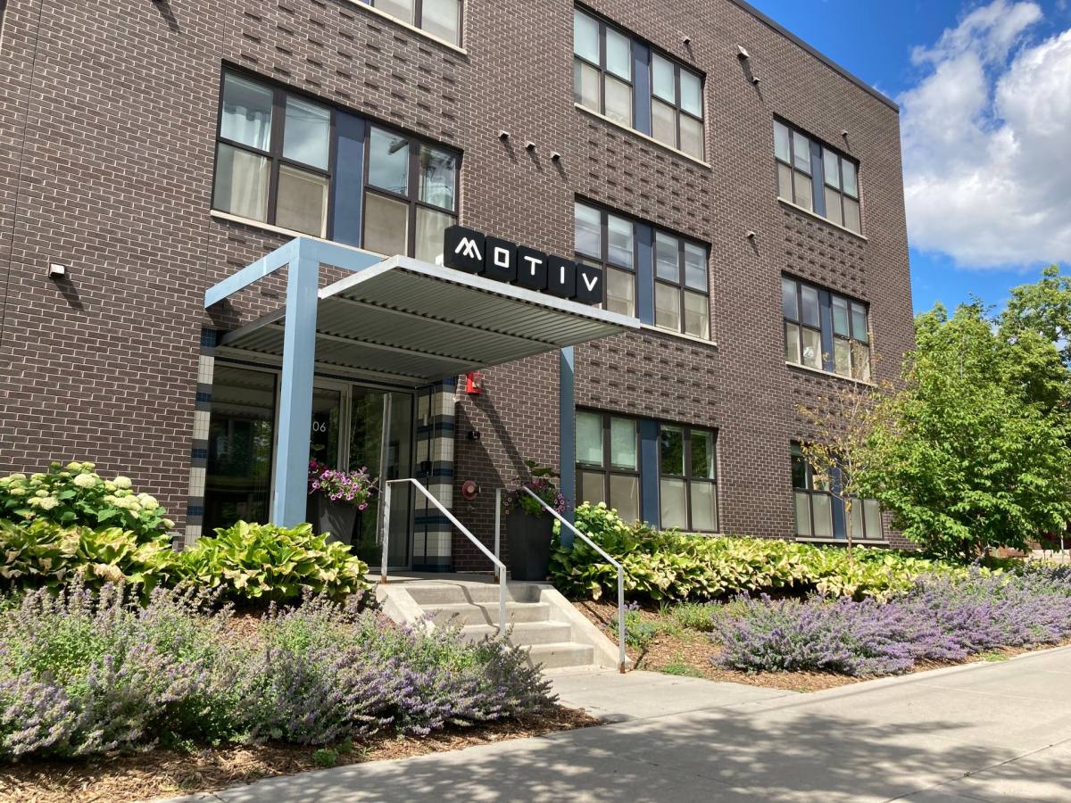 Apartment for rent at 1006 W 24th St, Minneapolis, MN 55405