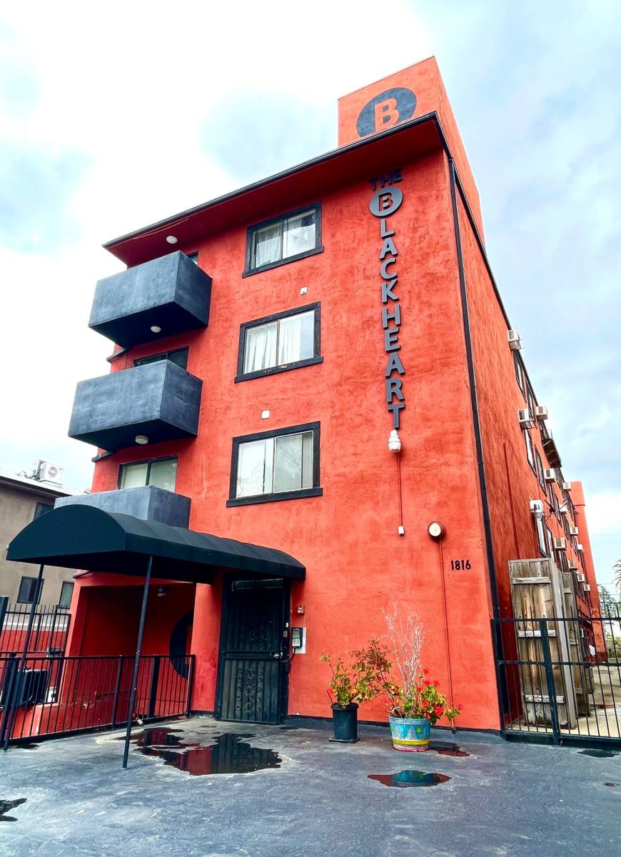 Apartment for rent at 1816 N Gramercy Place, Los Angeles, CA 90028