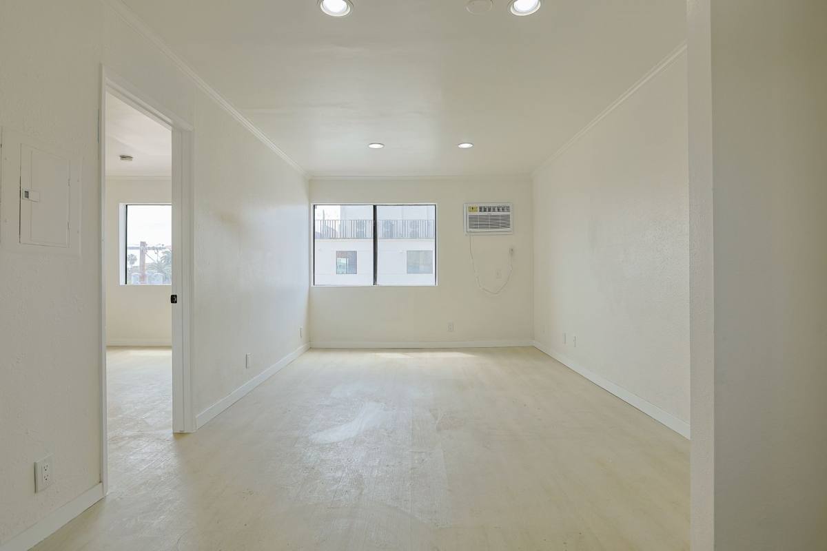 Apartment for rent at 1816 N Gramercy Place, Los Angeles, CA 90028