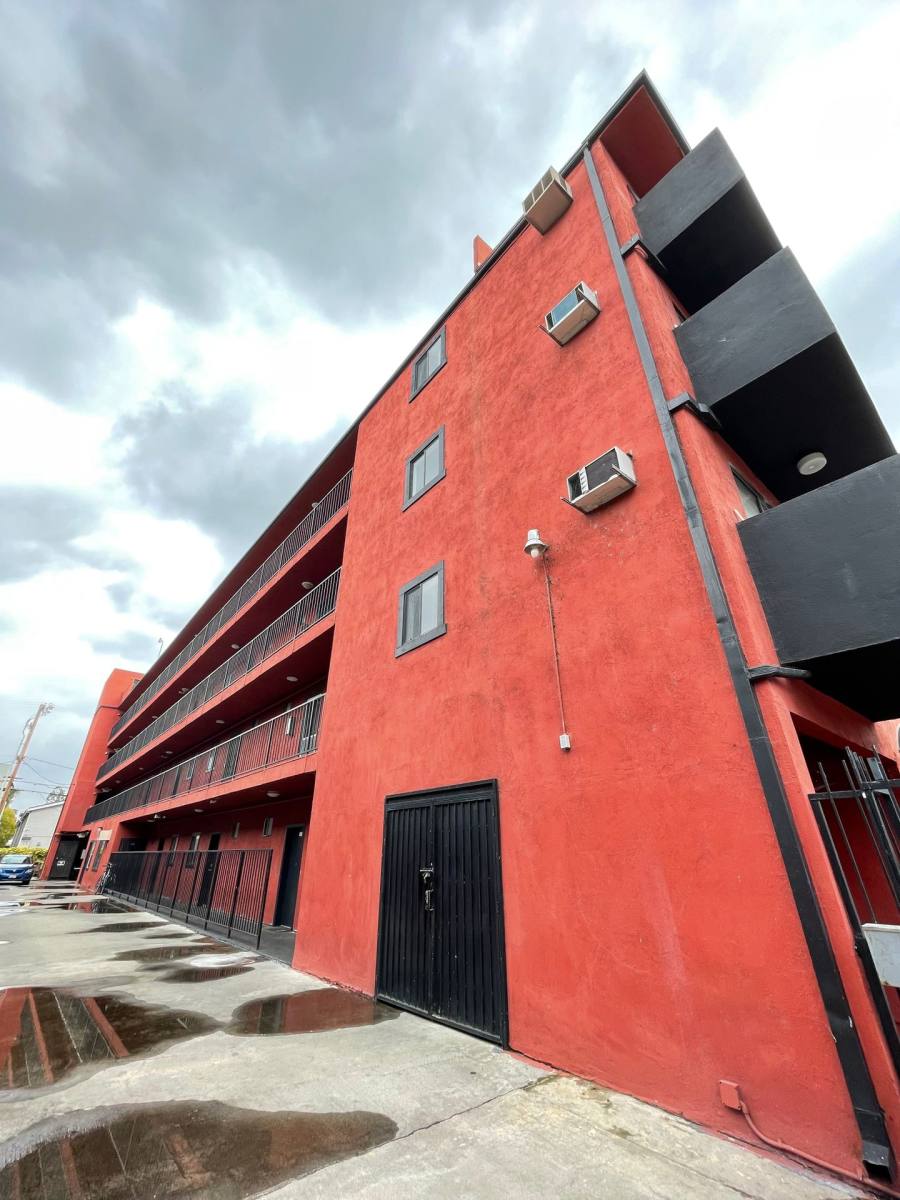 Apartment for rent at 1816 N Gramercy Place, Los Angeles, CA 90028