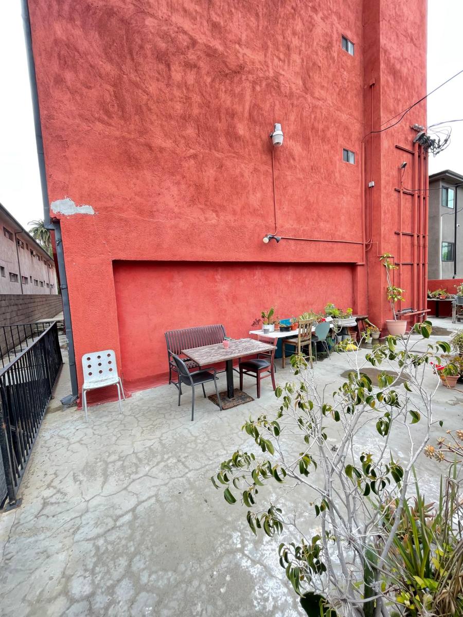Apartment for rent at 1816 N Gramercy Place, Los Angeles, CA 90028