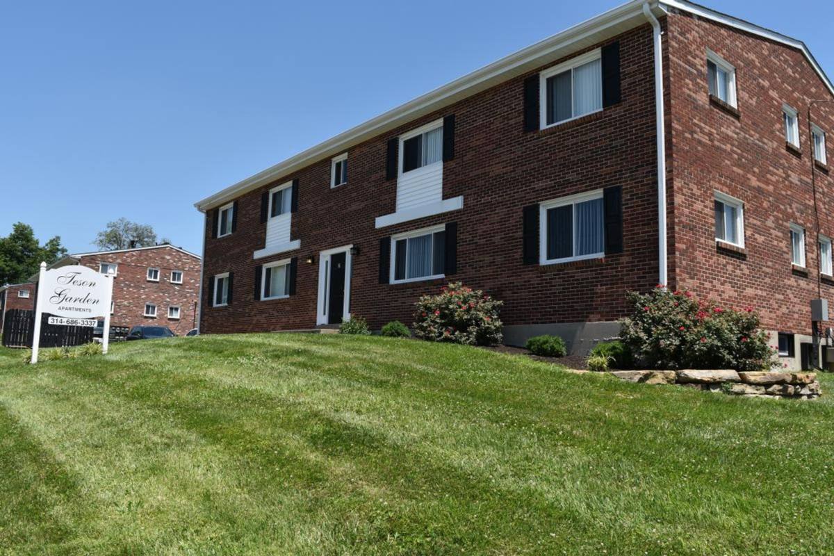 Apartment for rent at 2 Teson Garden Walk, Hazelwood, MO 63042