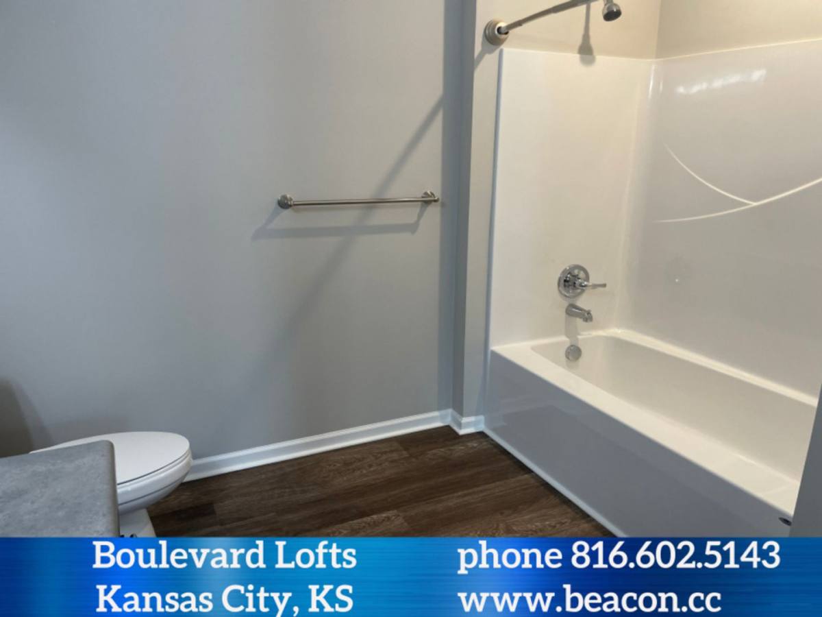 Apartment for rent at 800 Washington Blvd, Kansas City, KS 66101