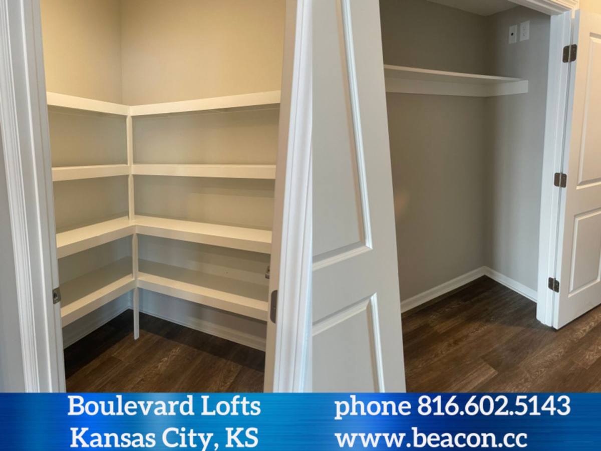 Apartment for rent at 800 Washington Blvd, Kansas City, KS 66101