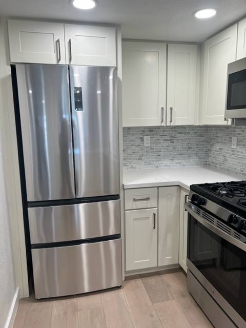 Apartment for rent at 90 Athol Ave #1B, Oakland, CA 94606