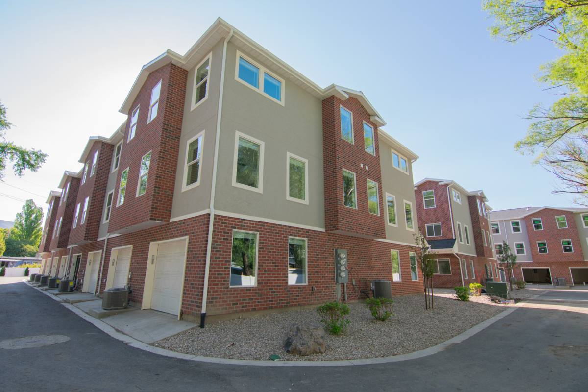 Townhouse for rent at 1090 S 400 W, Ogden, UT 84404