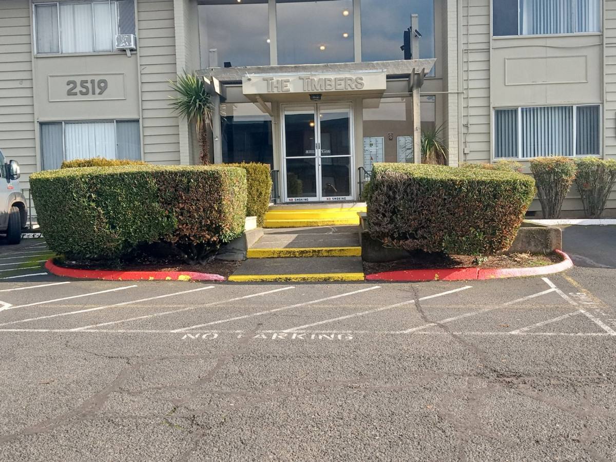 Apartment for rent at 2519 E Mill Plain Blvd, Vancouver, WA 98661
