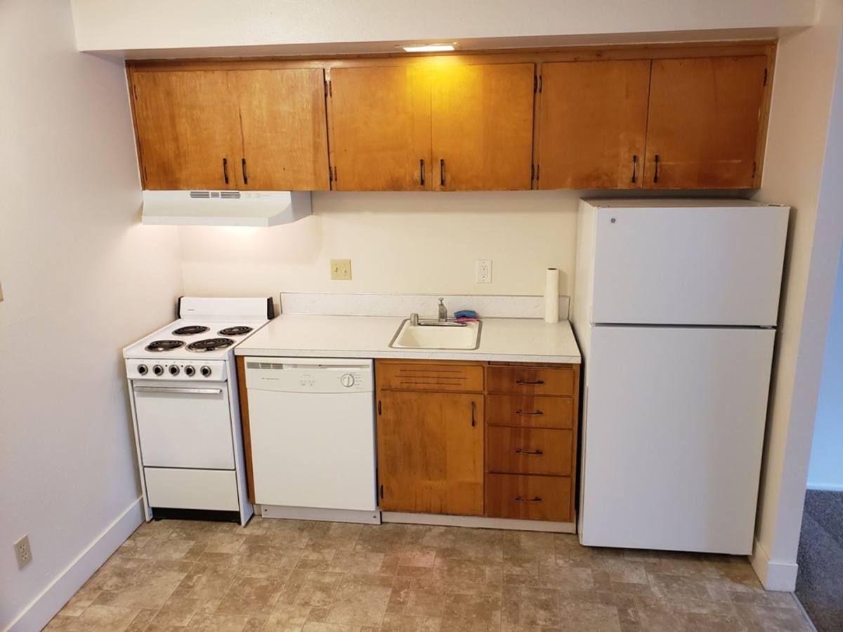 Apartment for rent at 2519 E Mill Plain Blvd, Vancouver, WA 98661