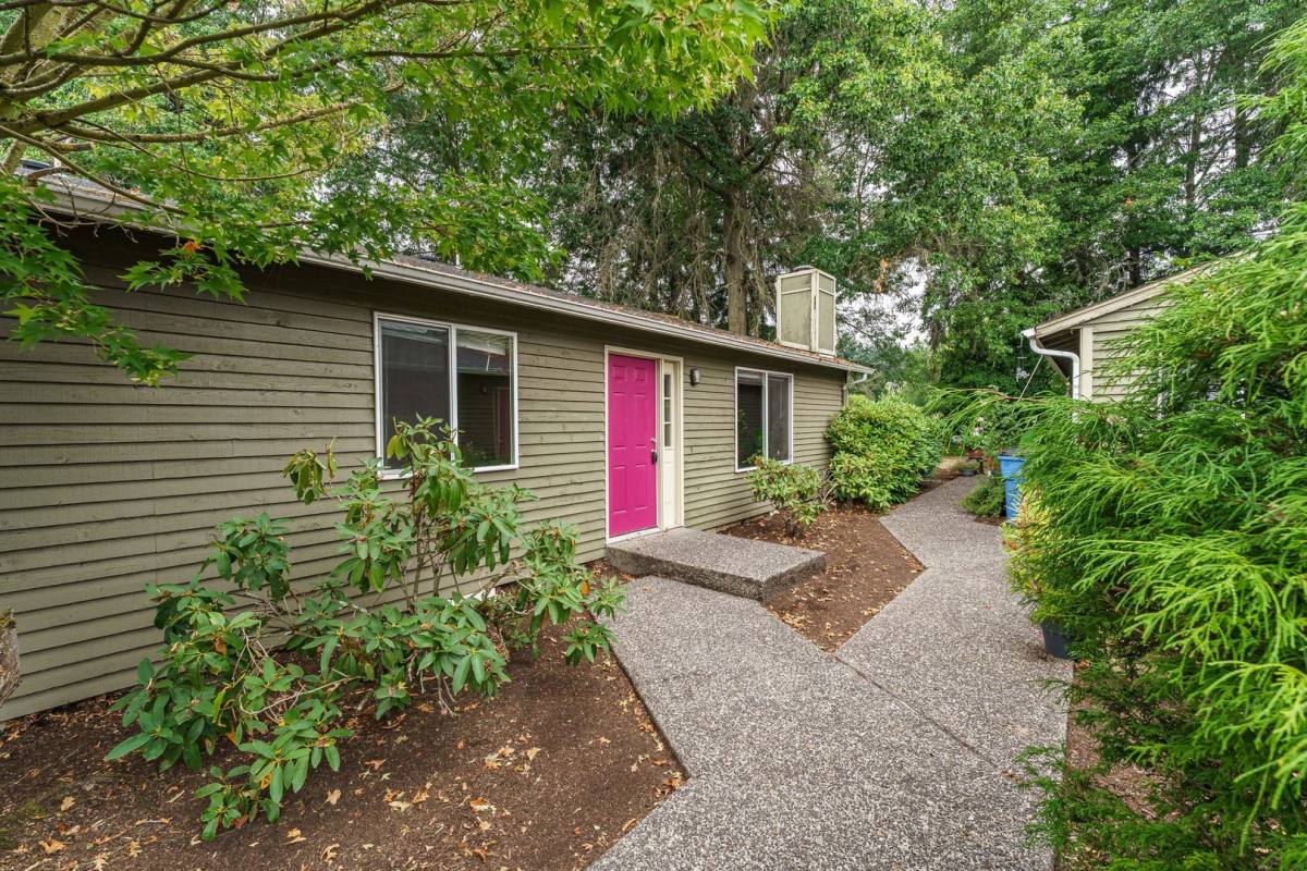 House for rent at 4918 Plomondon St, Vancouver, WA 98661