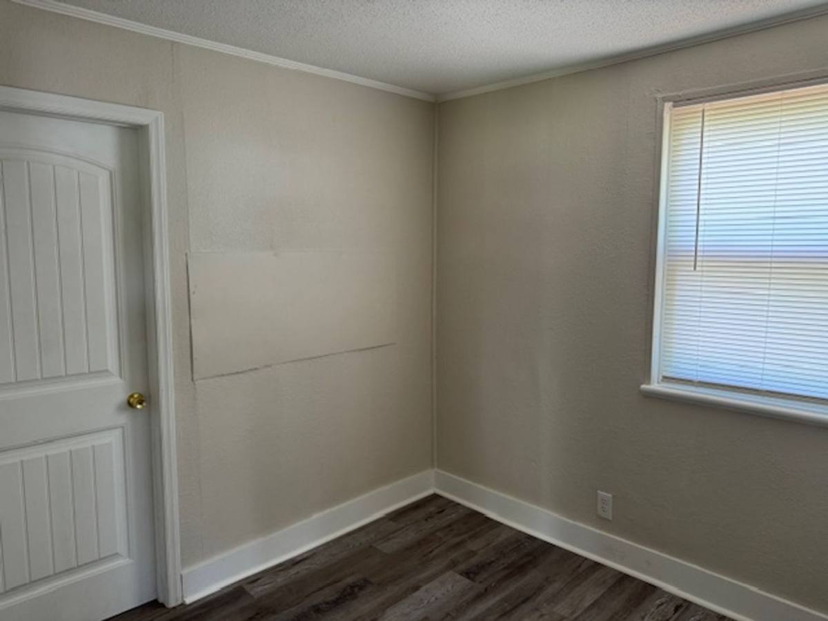 House for rent at 1845 Henry Crumpton Dr, Birmingham, AL 35211