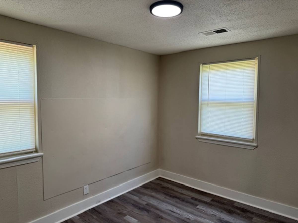 House for rent at 1845 Henry Crumpton Dr, Birmingham, AL 35211