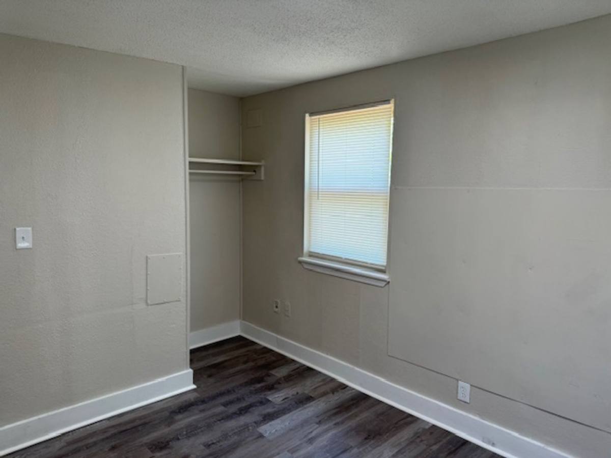 House for rent at 1845 Henry Crumpton Dr, Birmingham, AL 35211