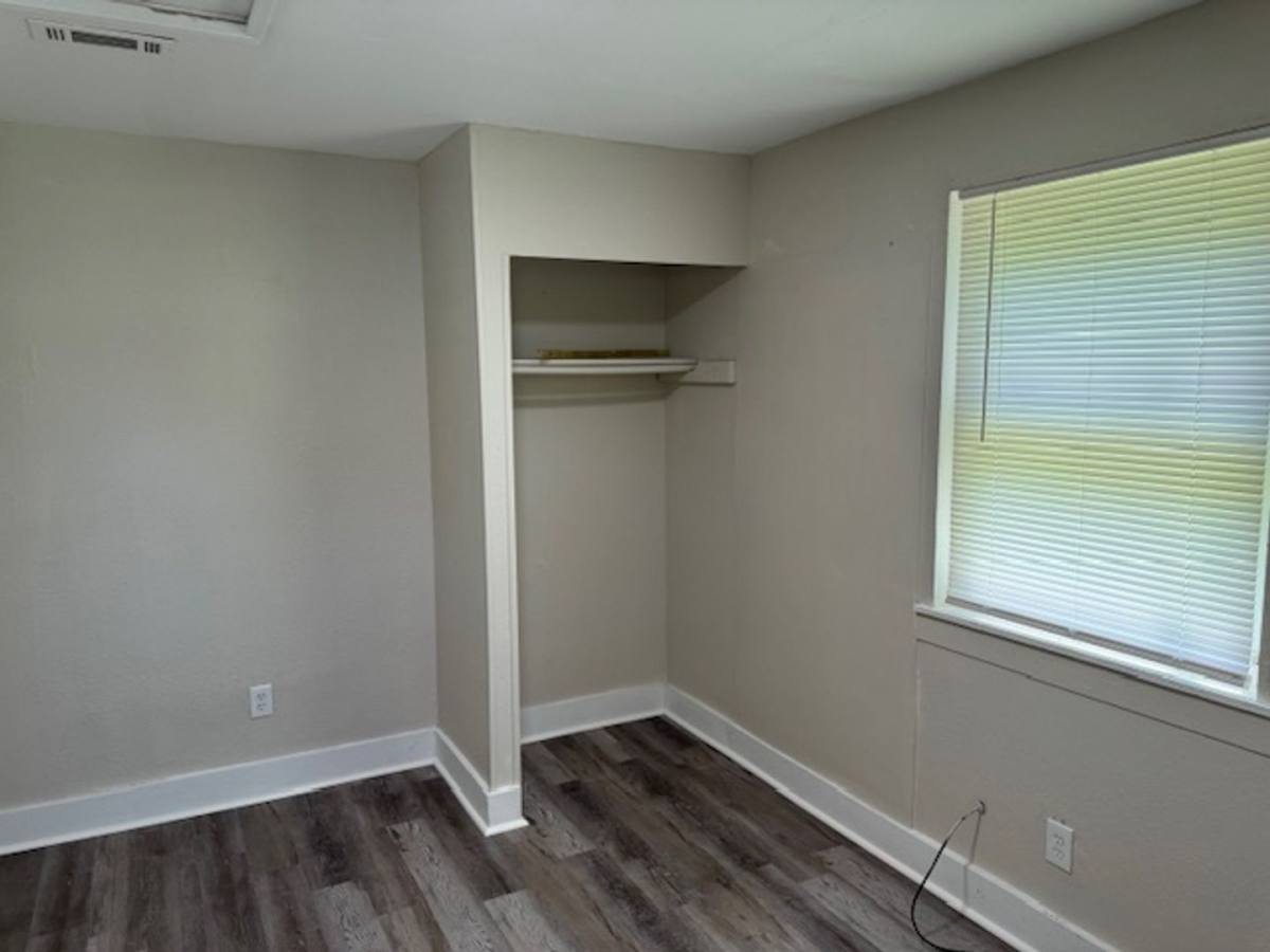 House for rent at 1845 Henry Crumpton Dr, Birmingham, AL 35211