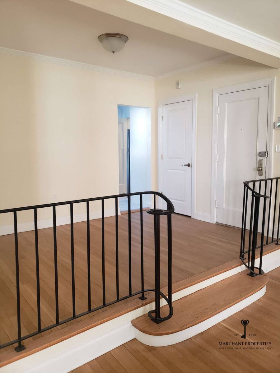 Apartment for rent at 37 Auburn St #1, Brookline, MA 02446