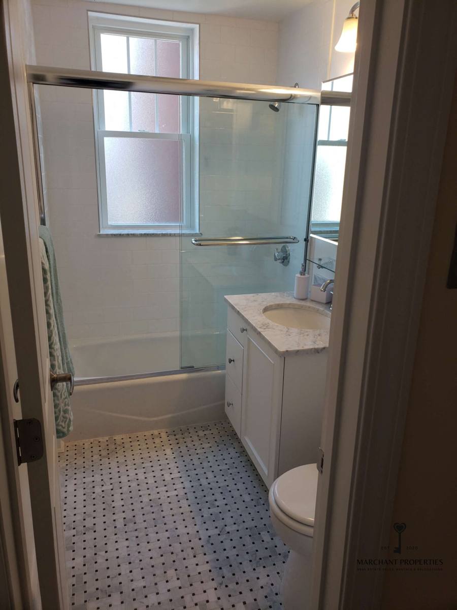 Apartment for rent at 37 Auburn St #1, Brookline, MA 02446