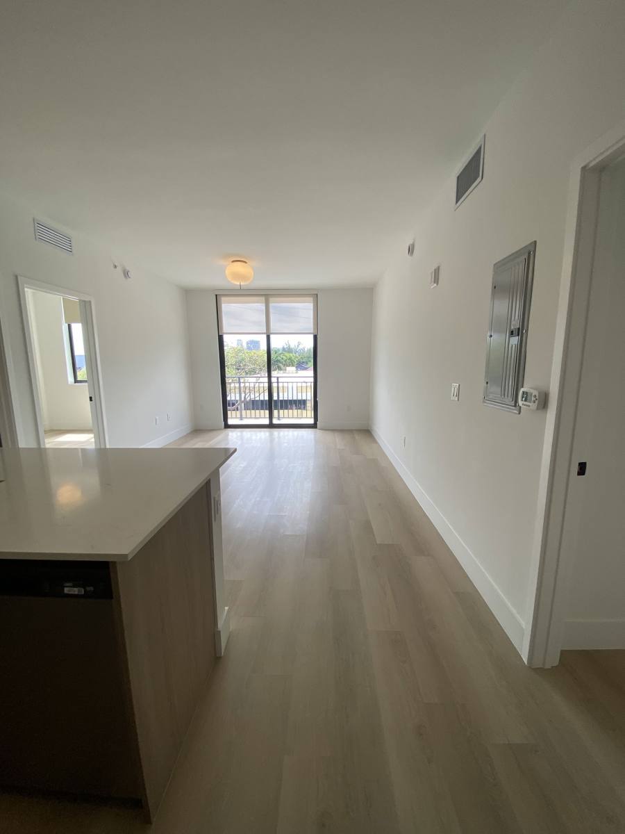 Apartment for rent at 2555 NE 179th St, Miami, FL 33162