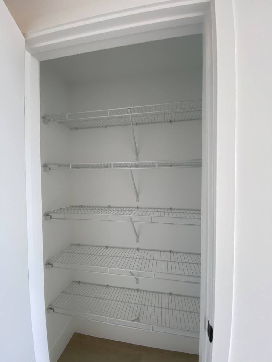 Apartment for rent at 2555 NE 179th St, Miami, FL 33162
