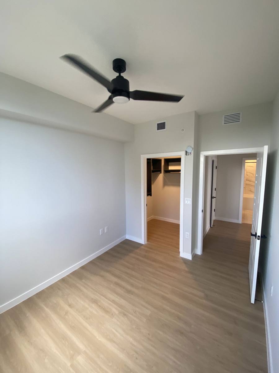 Apartment for rent at 11295 Biscayne Blvd, Miami, FL 33181