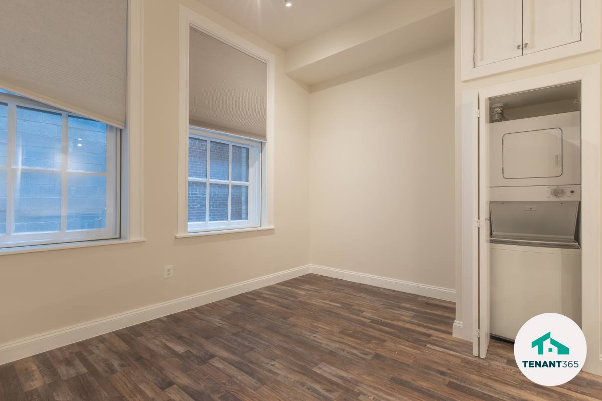Apartment for rent at 8 E Fayette St, Baltimore, MD 21202