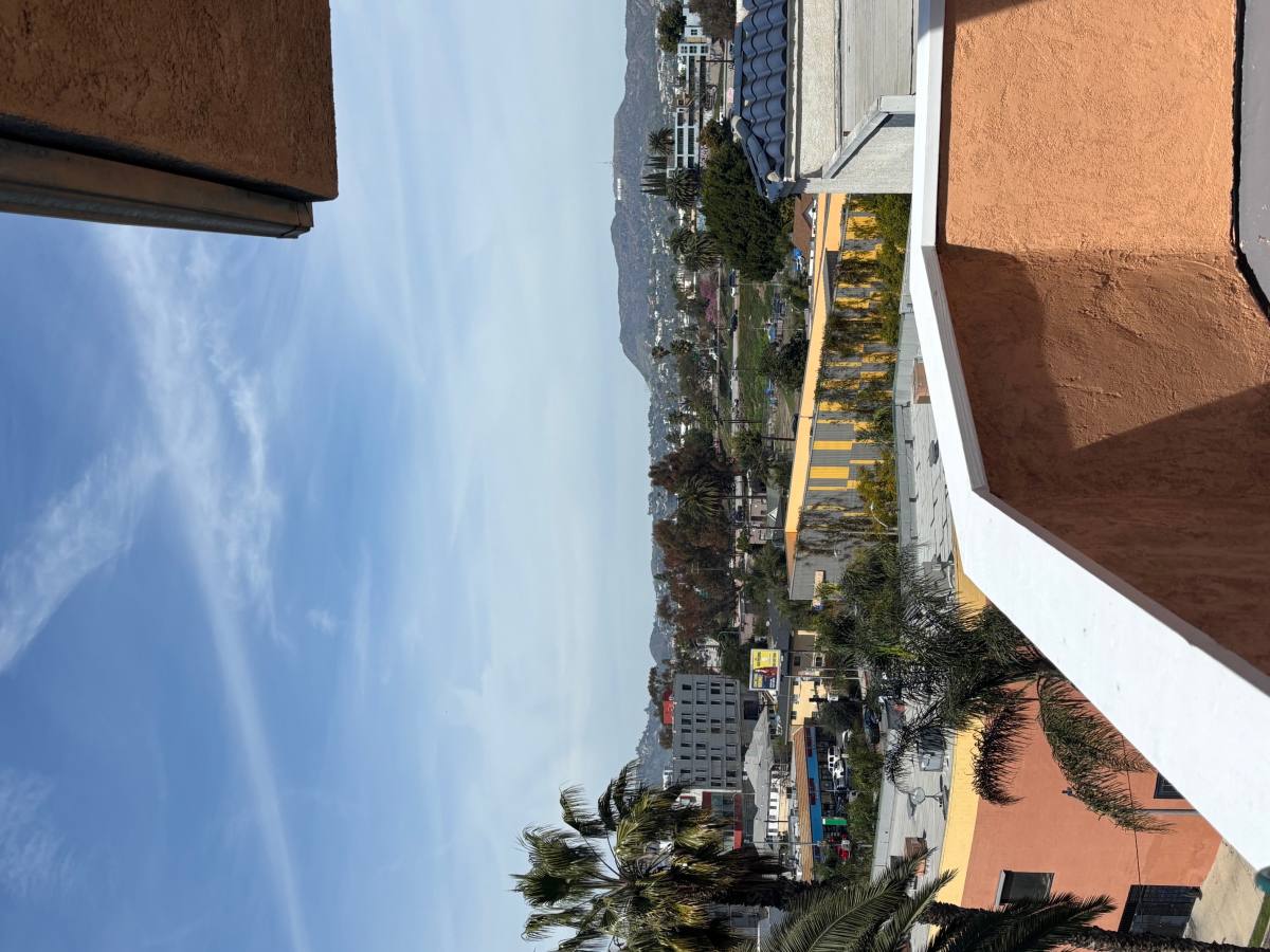 House for rent at 221 S Commonwealth Ave, Los Angeles, CA 90004