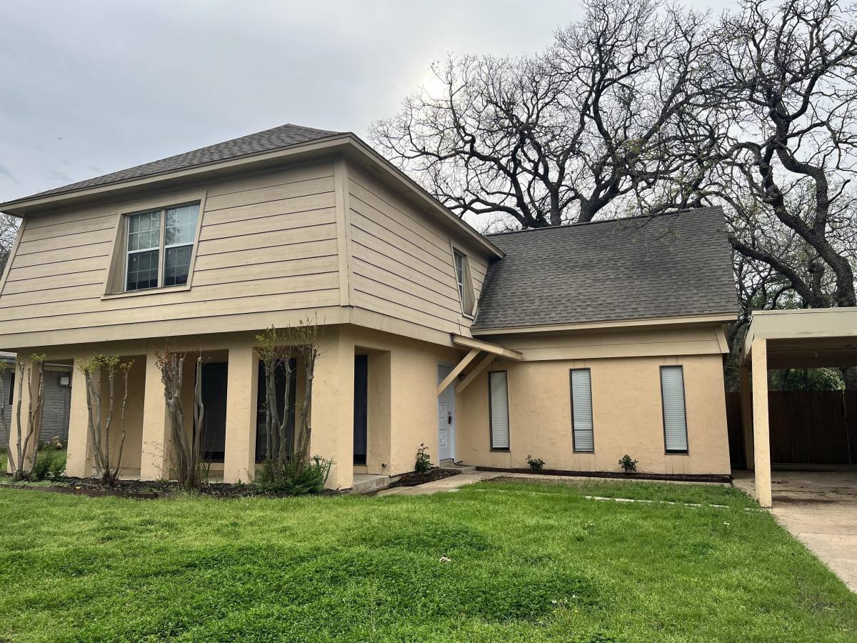 House for rent at Kings Manor, 5429 Prince Dr, Lake Dallas, TX 75065