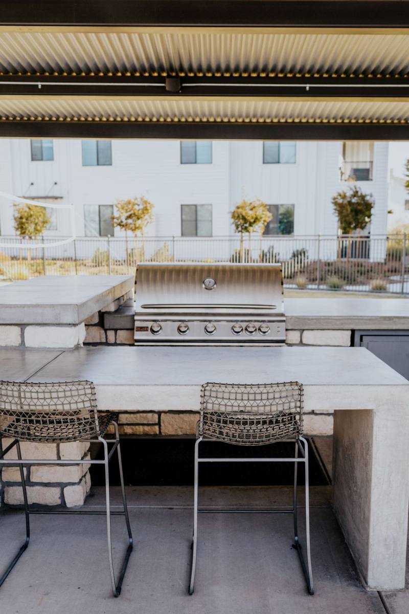 Apartment for rent at 250 S Heath Rd, Bakersfield, CA 93314