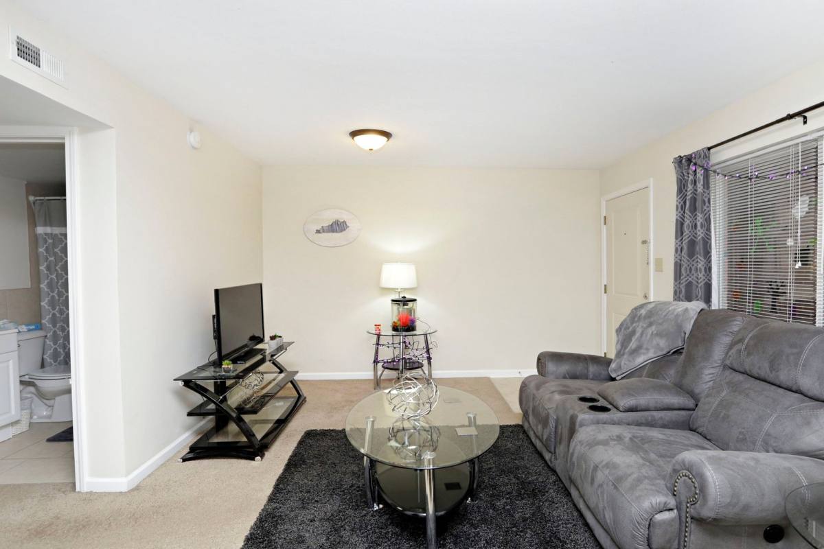 Apartment for rent at 165 Virginia Ave, Lexington, KY 40508