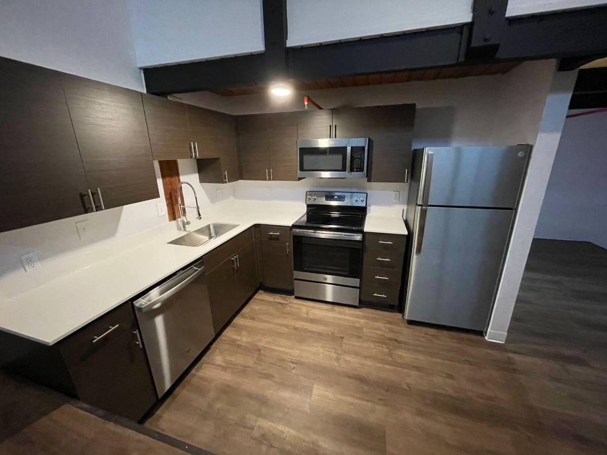 Apartment for rent at 625 NW Everett St, Portland, OR 97209