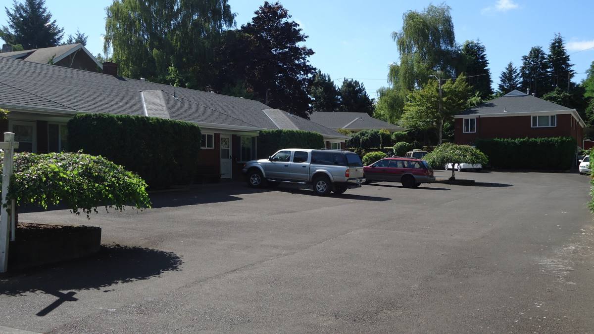 Apartment for rent at 3930 SE Francis, Portland, OR 97202