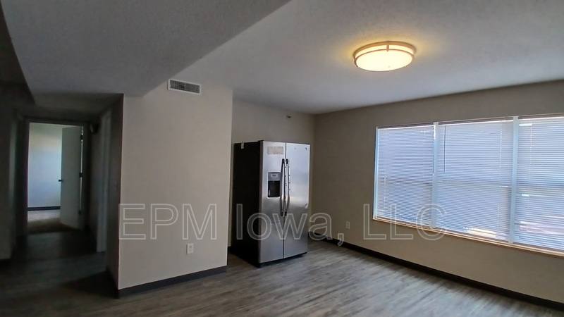 Apartment for rent at 60 Miller Ave SW #4-1, Cedar Rapids, IA 52404