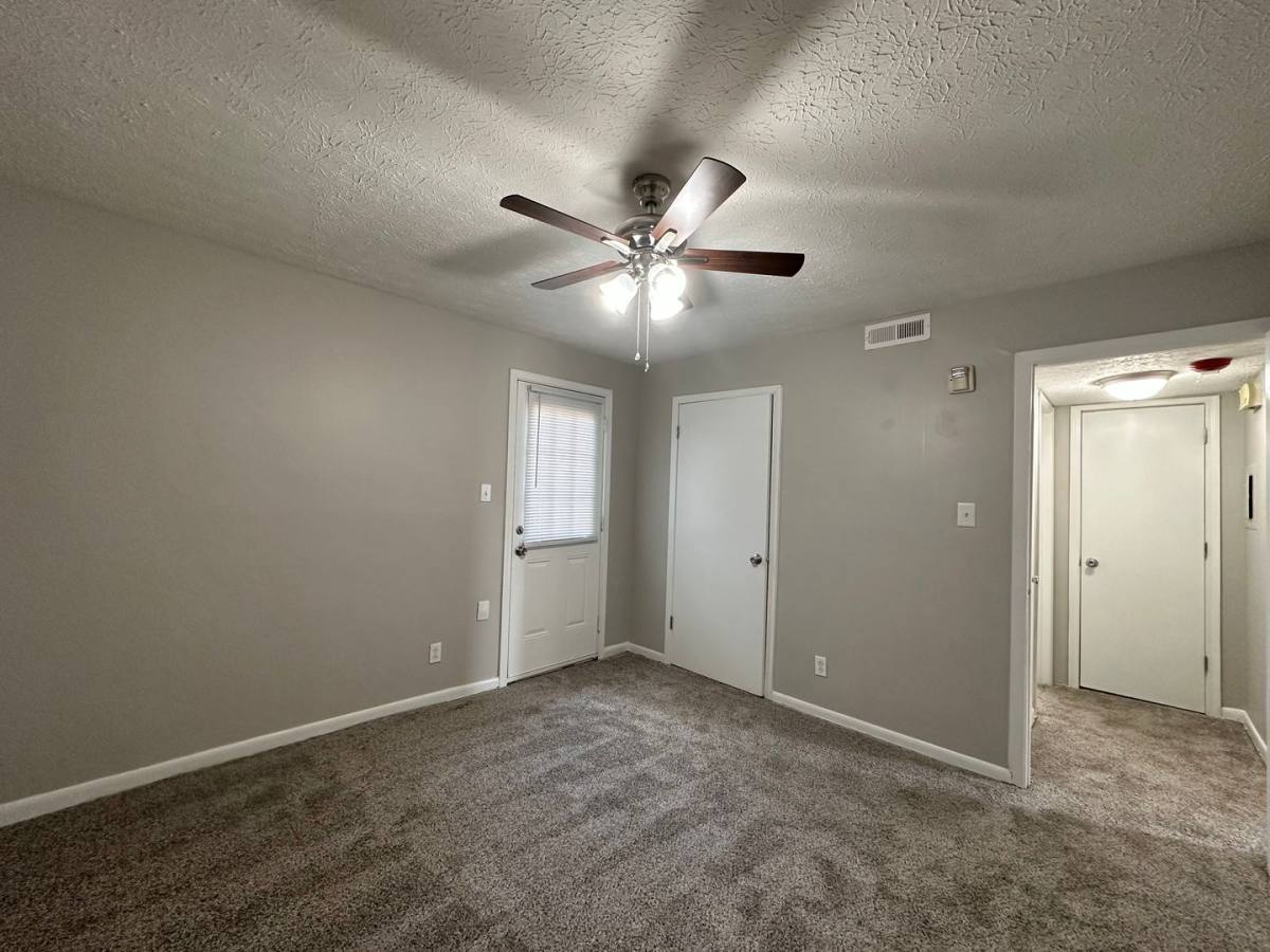 Apartment for rent at 5004 Willoway Dr, Knoxville, TN 37912