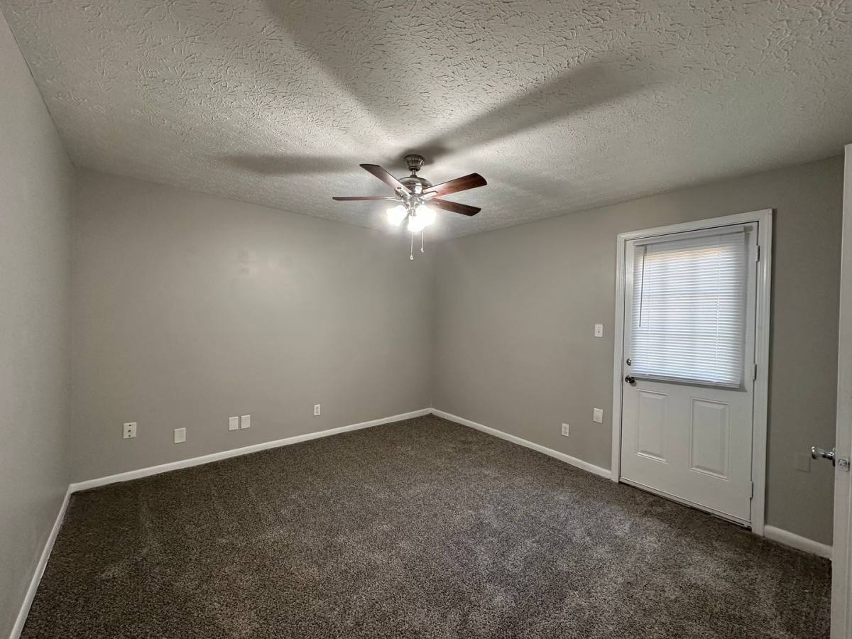Apartment for rent at 5004 Willoway Dr, Knoxville, TN 37912