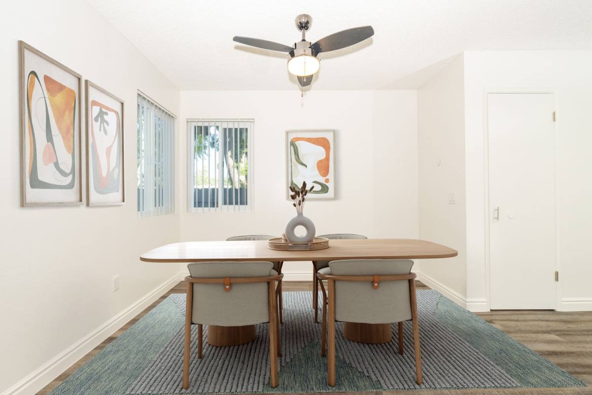 Apartment for rent at 1110 Meadowlake Dr, Vista, CA 92084