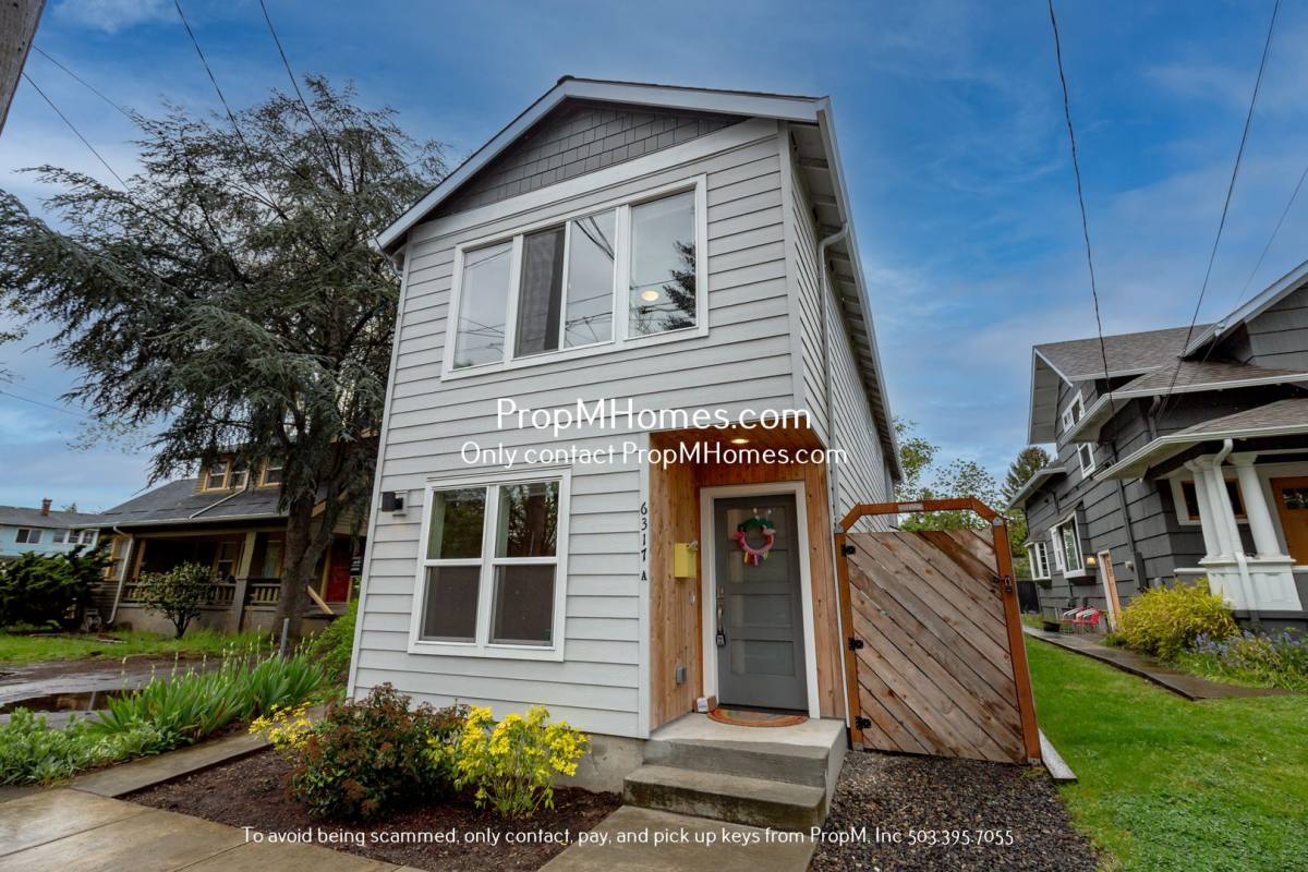 House for rent at 6317 SE 92nd Ave, Portland, OR 97266