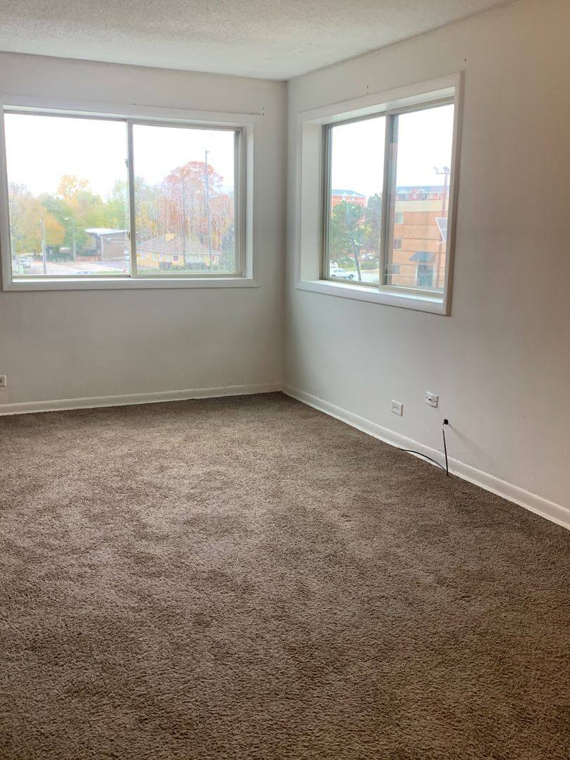Apartment for rent at 173 Arbor, Wheeling, IL 60090