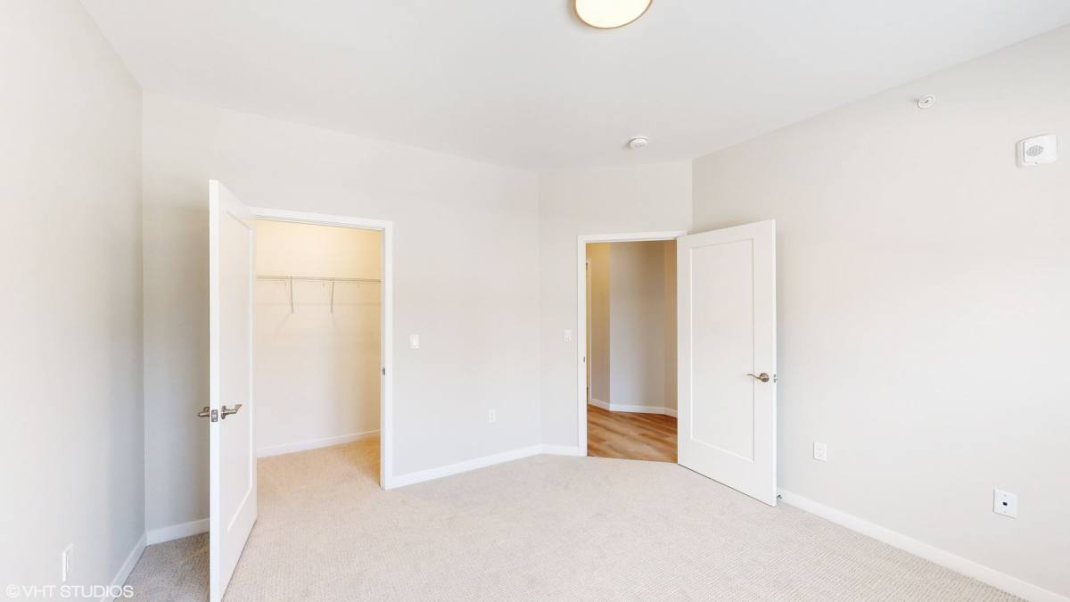 Apartment for rent at 1915 S Mattis, Champaign, IL 61821