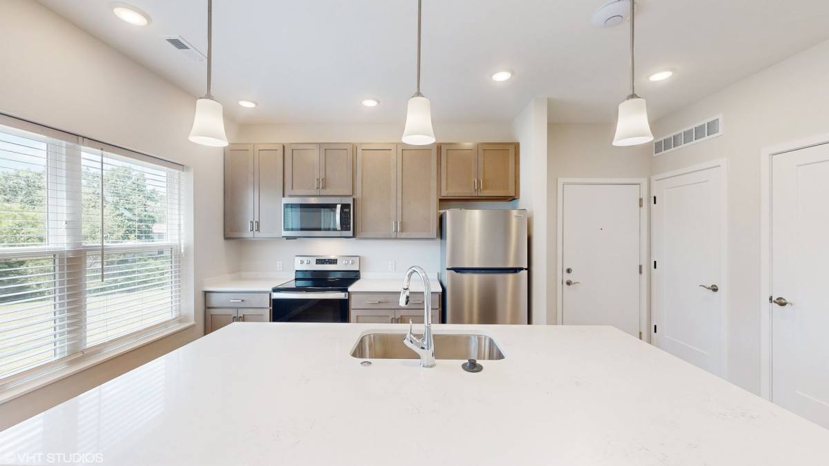 Apartment for rent at 1915 S Mattis, Champaign, IL 61821