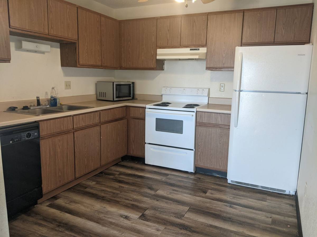 Apartment for rent at 206 Garfield St SE, Warroad, MN 56763