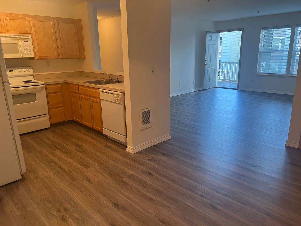 Apartment for rent at 3045 Gehlar Rd NW, Salem, OR 97304